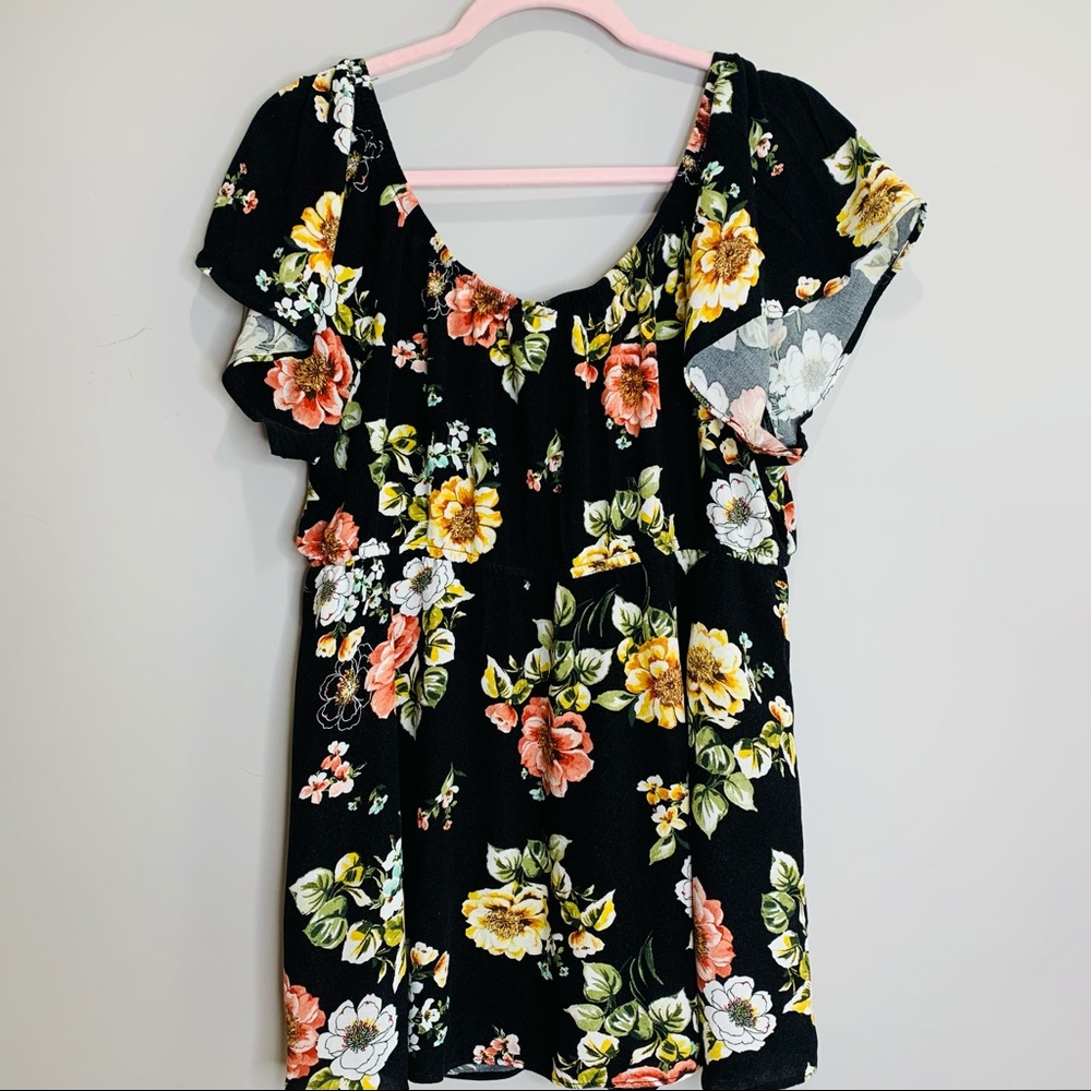 Torrid Floral Boho Button Up Flutter Sleeve Top S… - image 5